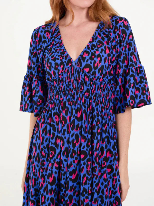 Leopardenkleid mit geraffter Taille