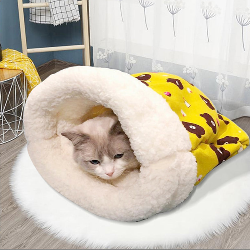 Gemütlicher Katzen-Winterschlafsack