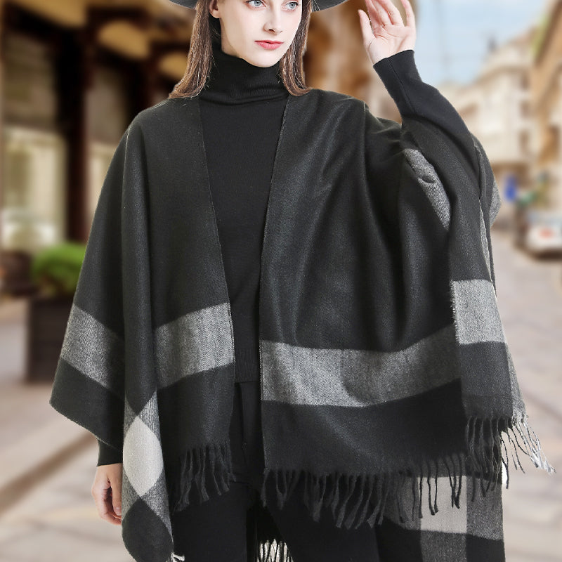 Eleganter Poncho mit Fransen und Schal für Frauen