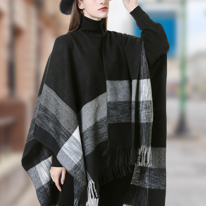 Eleganter Poncho mit Fransen und Schal für Frauen