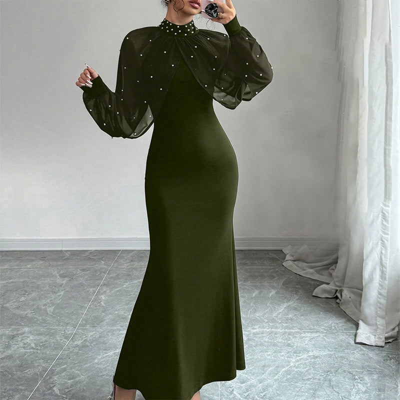 Elegantes Meerjungfrauenkleid mit Kragen aus Kunstperlen