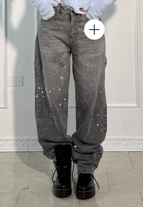 📢📢2026 Neue Kollektion – Zeitlich begrenzter Vorverkauf ✨ Damen-Jeans mit geradem Schnitt und Strasssteinen