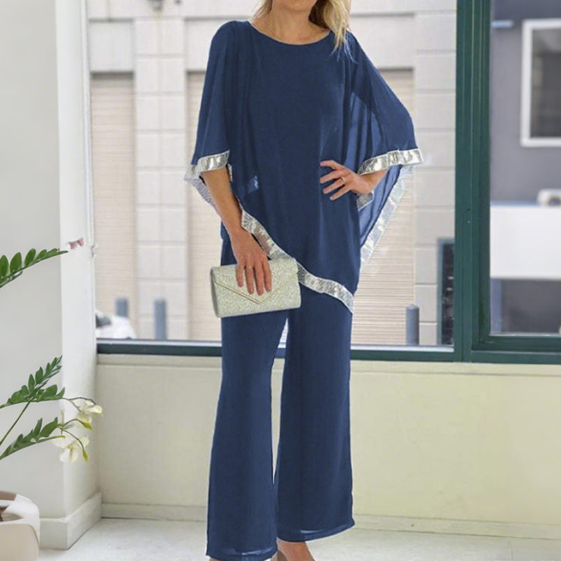 Set aus elegantem Poncho-Oberteil mit Paillettenbesatz und weit geschnittener Hose