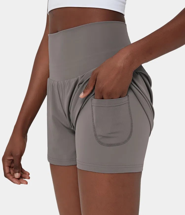 ✨️  2025 Hot Sale 49% OFF 🥰  2-in-1 Yoga Shorts mit hoher Taille und Seitentaschen
