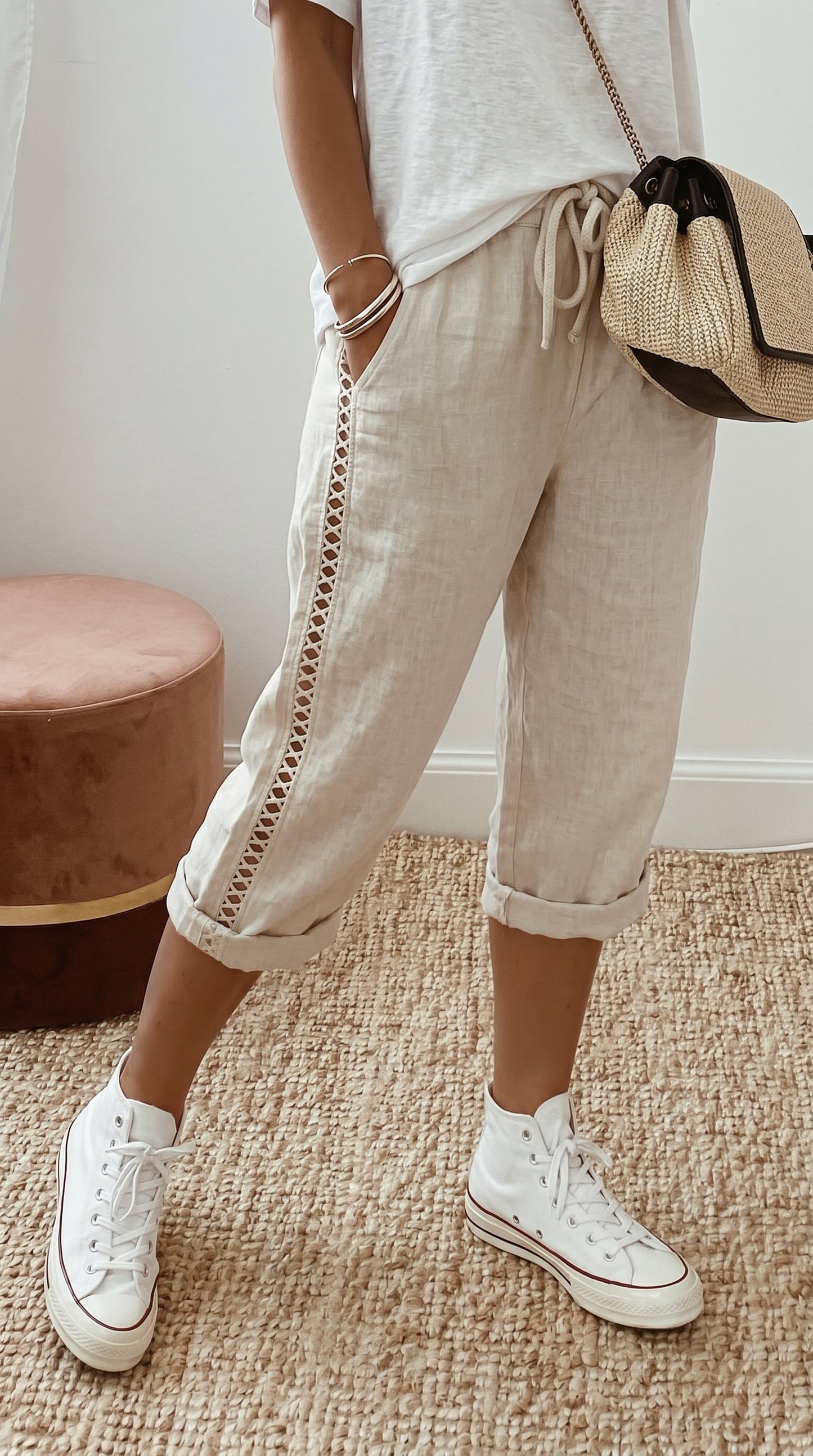 Sommerhose für Damen in Capri-Länge mit Spitzendetails