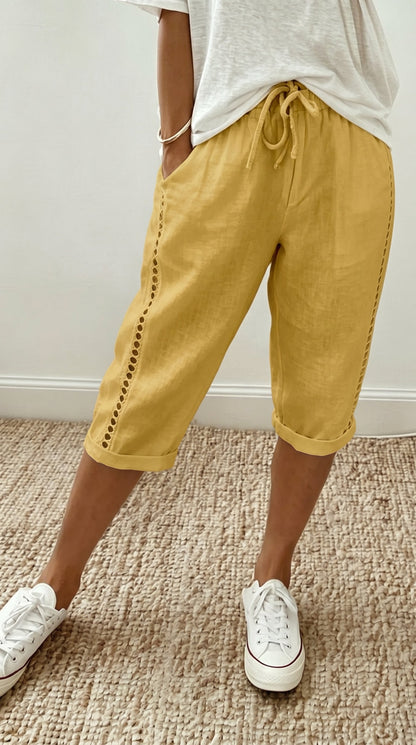 Sommerhose für Damen in Capri-Länge mit Spitzendetails