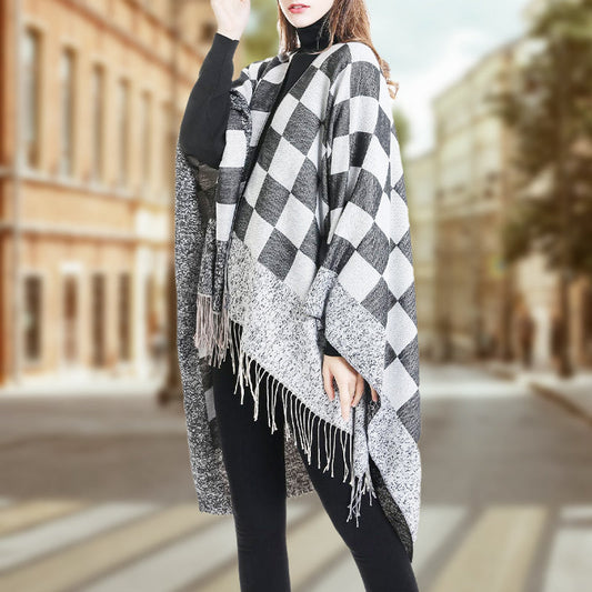 Eleganter Poncho mit Fransen und Schal für Frauen