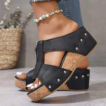 Frauen Mode Niete Keil Fisch Mund dicken Boden Sandalen