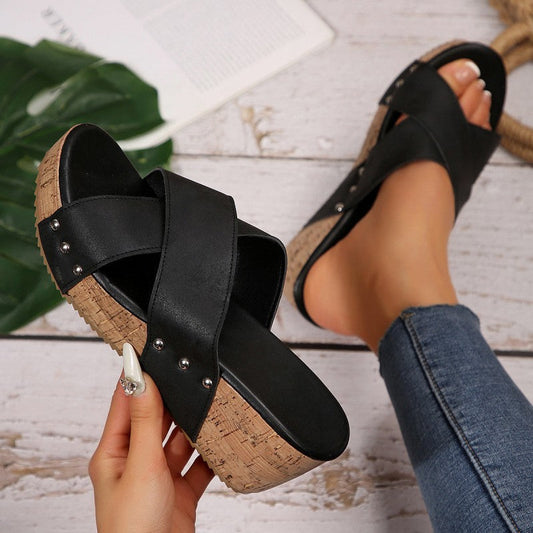 Modische Damen-Sandalen mit Kreuzriemen und dickem Keilabsatz