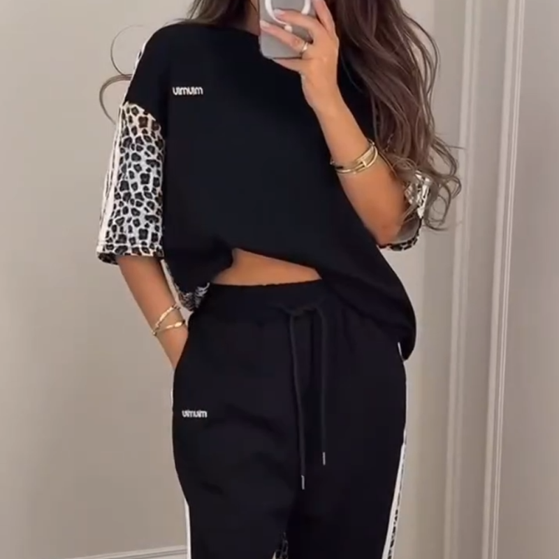 Sweatshirt mit Patchwork und Leopardenmuster