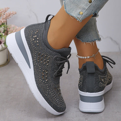 🔥🔥Letzter Tag der Aktion, profitieren Sie von 50 % Rabatt🔥 Atmungsaktive orthopädische Sportschuhe für Damen, lässiger und trendiger Stil, verziert mit eingearbeiteten Strasssteinen.