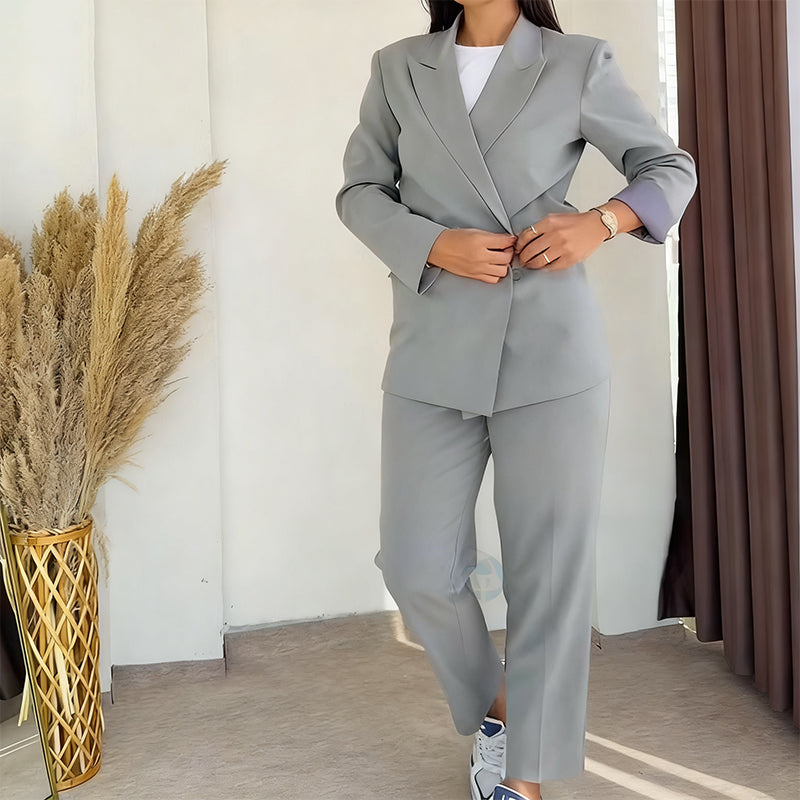 Damen-Zweiteiler: Klassischer Blazer & Hose