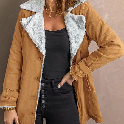 Schicke, warme Damenjacke mit Reverskragen