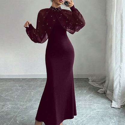 Elegantes Meerjungfrauenkleid mit Kragen aus Kunstperlen