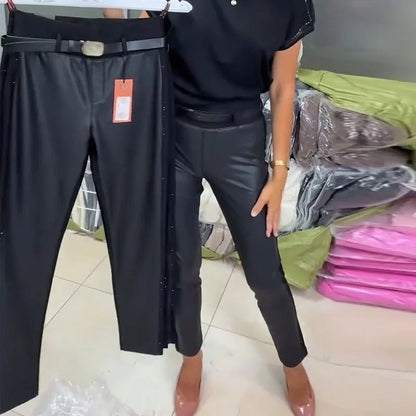 Damenhose mit hoher Taille aus Kunstleder