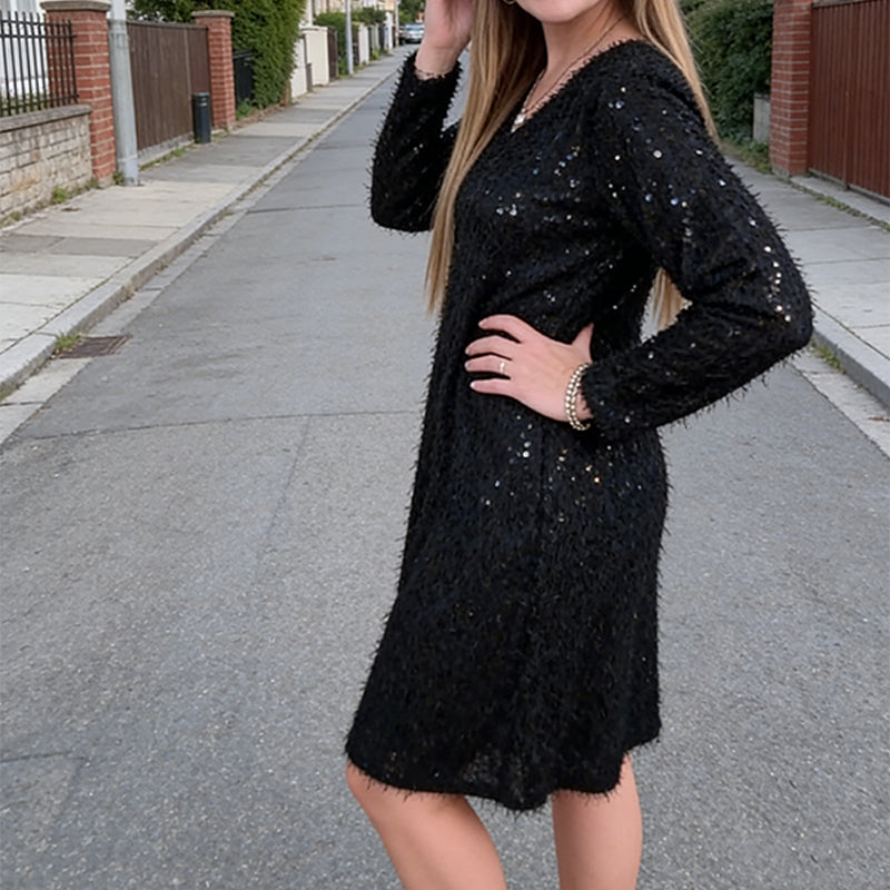 Funkelndes Minikleid mit V-Ausschnitt und Flauschoptik