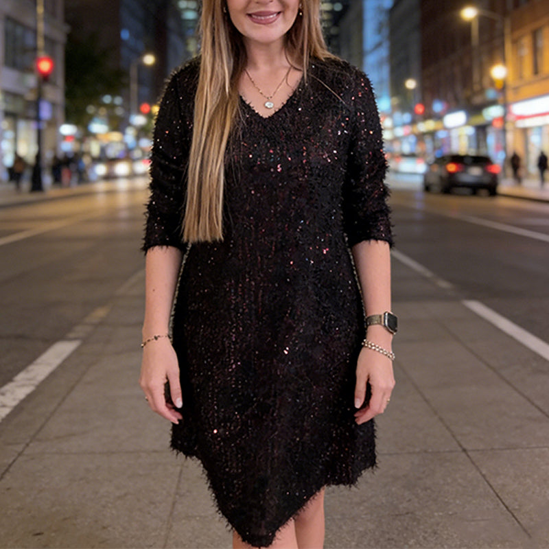 Funkelndes Minikleid mit V-Ausschnitt und Flauschoptik