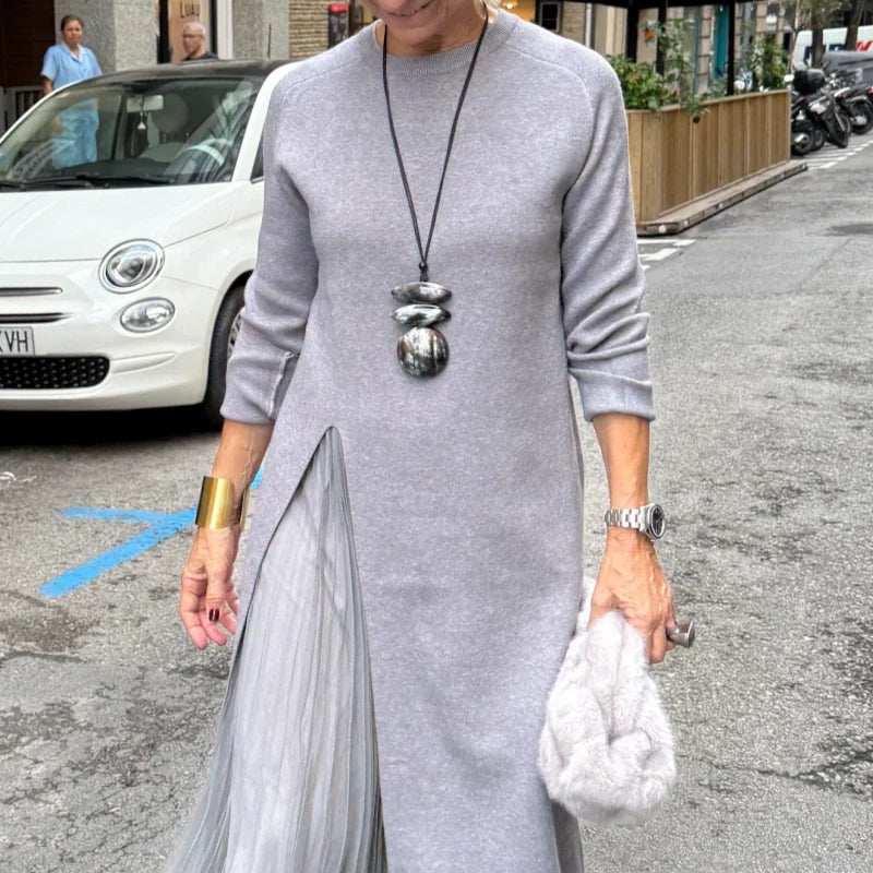 Elegantes Strick-Midikleid für Damen mit Seitenschlitz