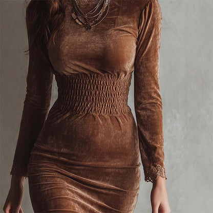 Elegantes Plisseekleid mit Taillierung für Damen
