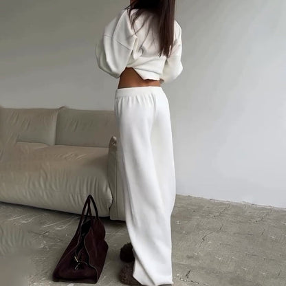2-teiliges Set aus Damenpullover und Hose mit weitem Bein