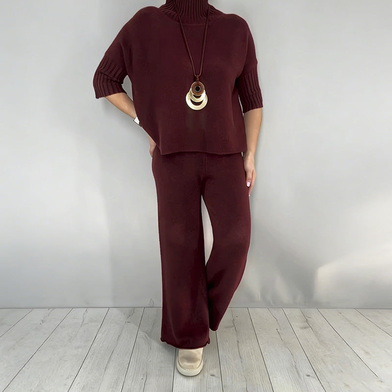 Damen-Set aus hochgeschlossenem Oberteil mit halben Ärmeln und Hose