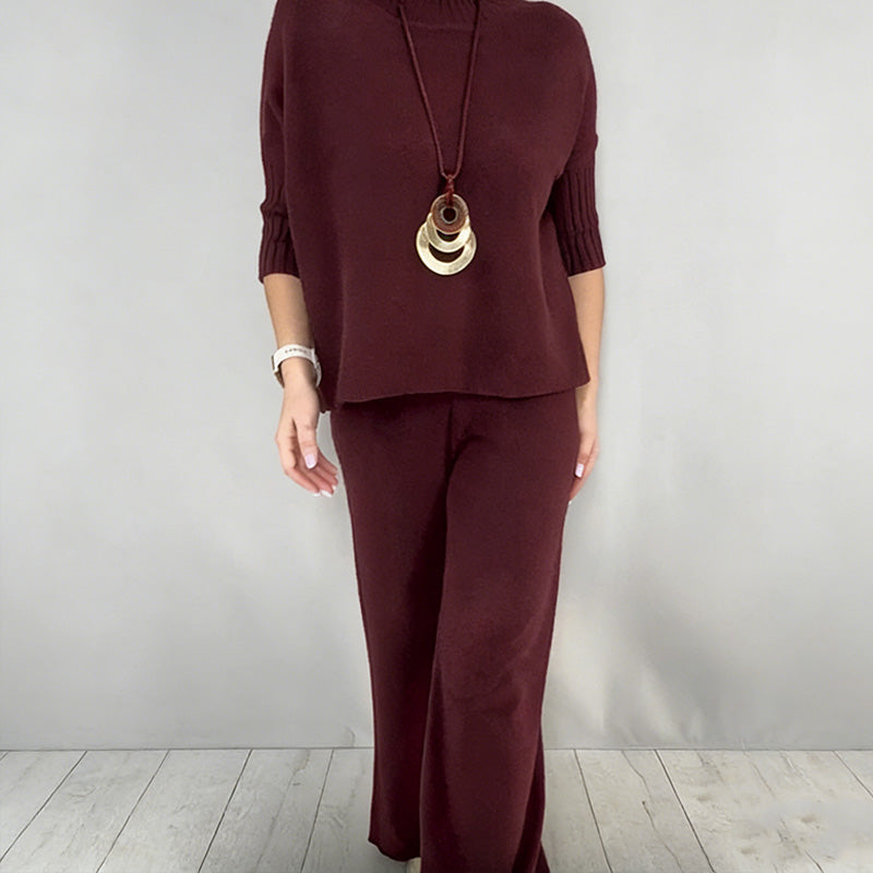 Damen-Set aus hochgeschlossenem Oberteil mit halben Ärmeln und Hose