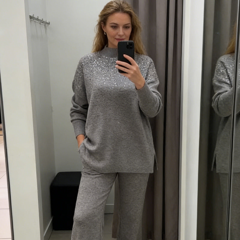Strassverziertes Strickpullover- und Hosen-Set
