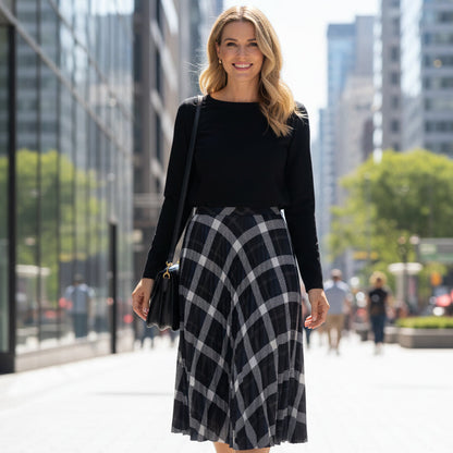 Damen-Bluse mit Rundhalsausschnitt und ärmelloses Karokleid, 2-teiliges Set
