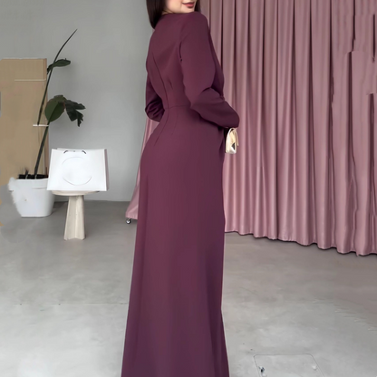 Elegantes Maxikleid mit V-Ausschnitt und Rüschen