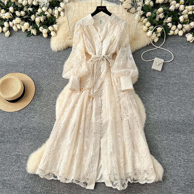 📢📢50 % Rabatt!! ⏰Vintage besticktes Kleid mit Laternenärmeln