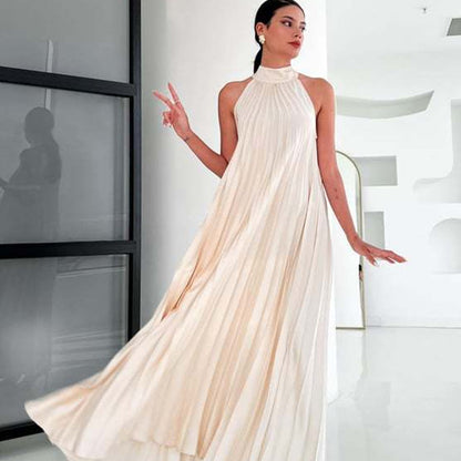 Damen-Maxikleid mit Neckholder, Plissee und fließendem Schnitt
