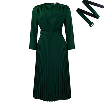 Neu eingetroffen: Elegantes Plisseekleid für Damen in einfarbiger Ausführung, in Übergrößen, bürotauglich