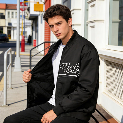 Winddichte Herrenjacke mit Reißverschluss und Aufdruck