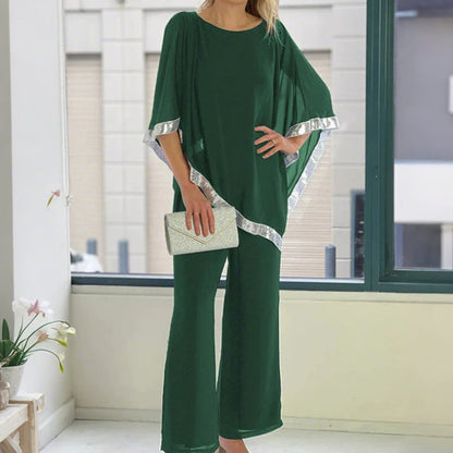 Set aus elegantem Poncho-Oberteil mit Paillettenbesatz und weit geschnittener Hose