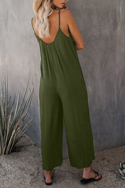 Fließender Jumpsuit mit Taschen. Letzter Tag des Ausverkaufs, 50% Rabatt