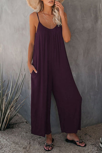 Fließender Jumpsuit mit Taschen. Letzter Tag des Ausverkaufs, 50% Rabatt