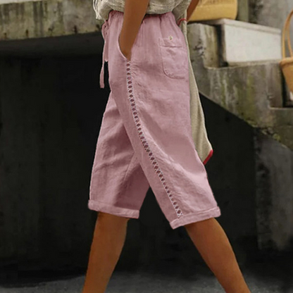Sommerhose für Damen in Capri-Länge mit Spitzendetails