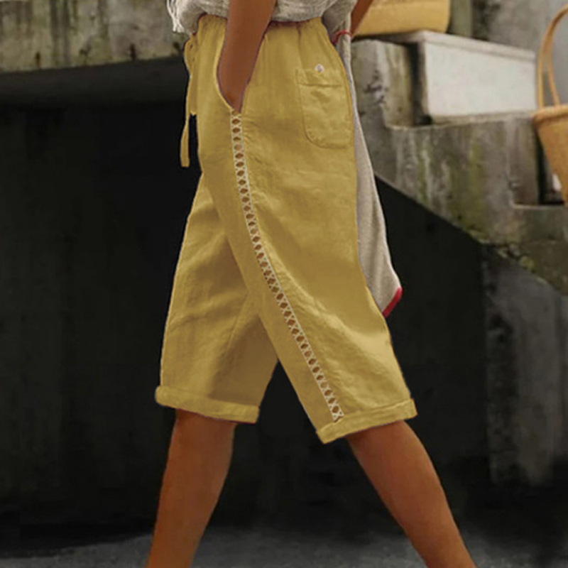 Sommerhose für Damen in Capri-Länge mit Spitzendetails
