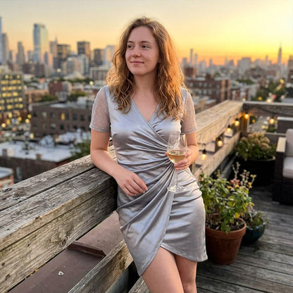 Cocktailkleid für Damen mit V-Ausschnitt und hoher Taille
