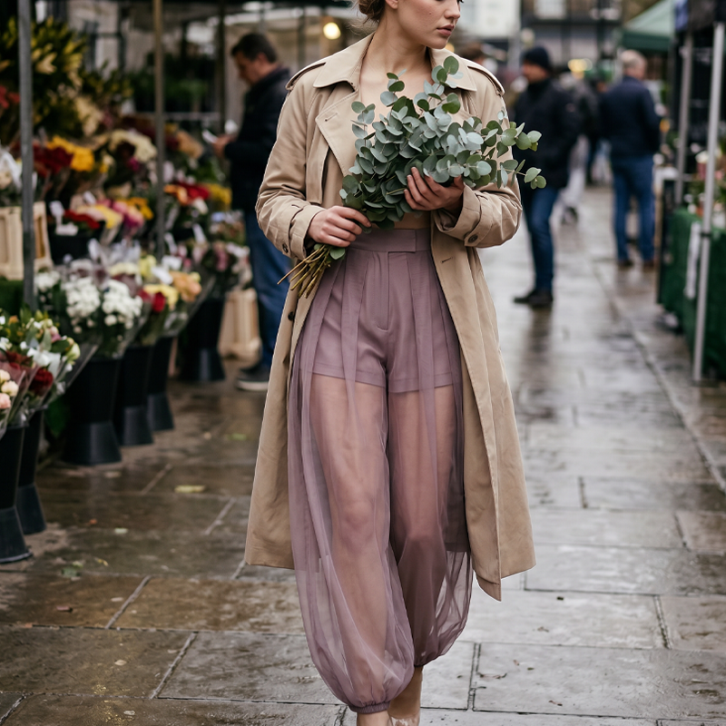 Damenhose mit Mesh-Einsätzen im Laternen-Stil